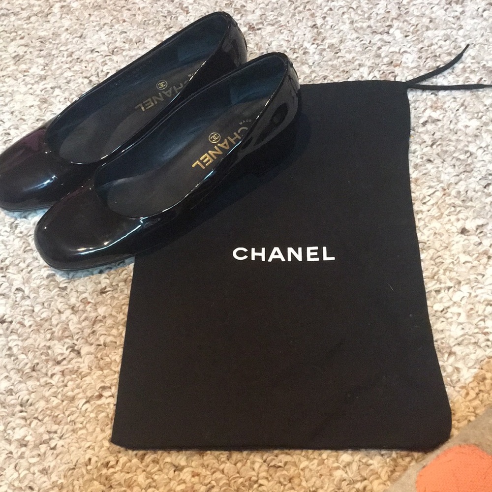 Channel Work Shoes - Picture 6 of 6